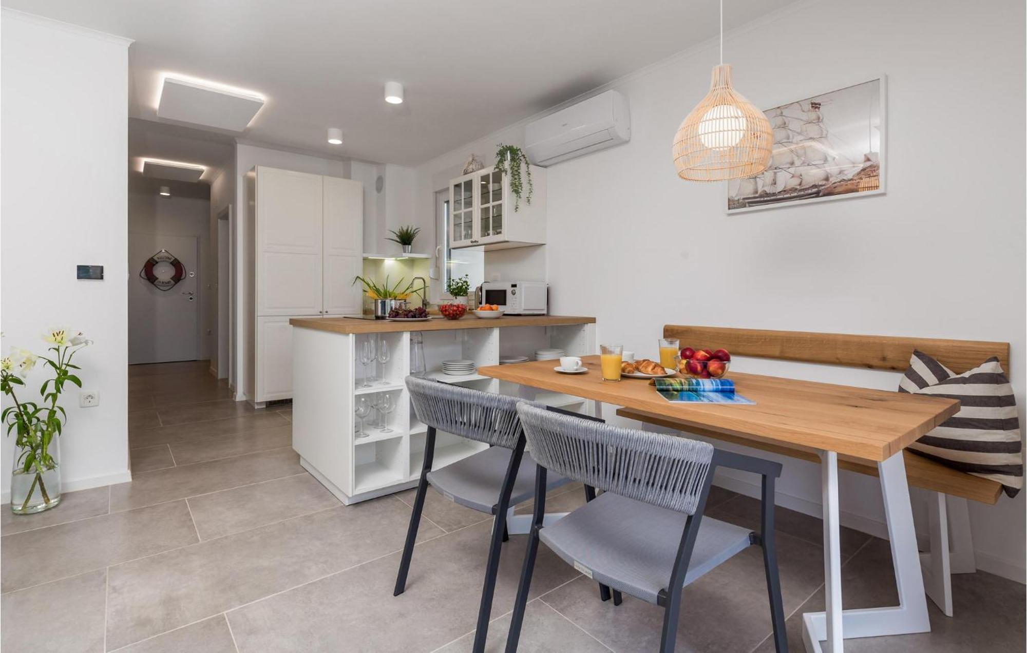 Amazing Apartment In Mali Losinj With Wifi Экстерьер фото
